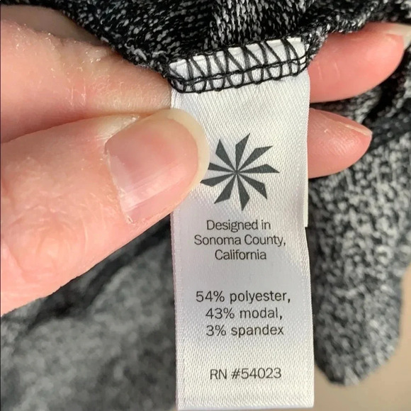 Athleta heathered black long sleeve top sm - Picture 5 of 6